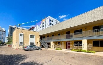 Building Photo - 1014 E Spence Ave