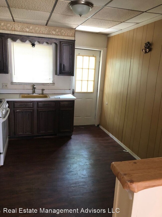 Building Photo - 3 br, 1 bath House - 1638 S Taney Street