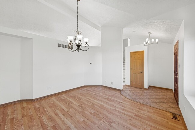 Building Photo - 1424 Phoenix Ln