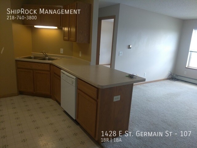 Building Photo - 1428 E St Germain St