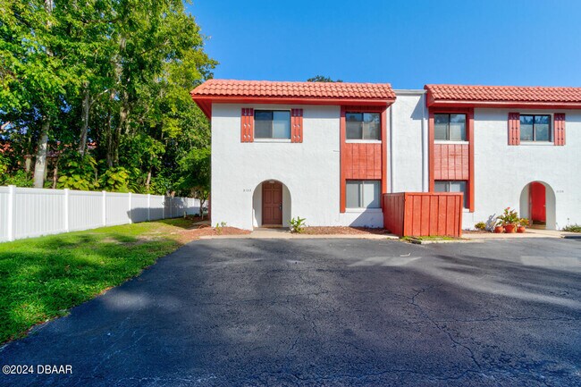 Building Photo - 2122 Oak Meadow Cir
