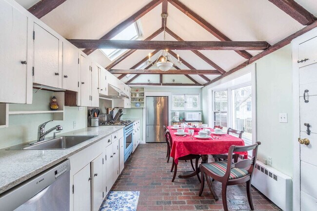 Foto del edificio - 21 Mugford St