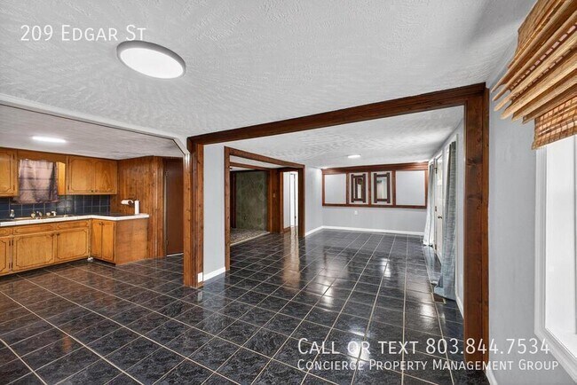 Foto del edificio - 209 Edgar St