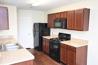 Building Photo - 15431 Bammel Oaks Ct