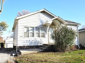 Building Photo - 2544 Yale Blvd