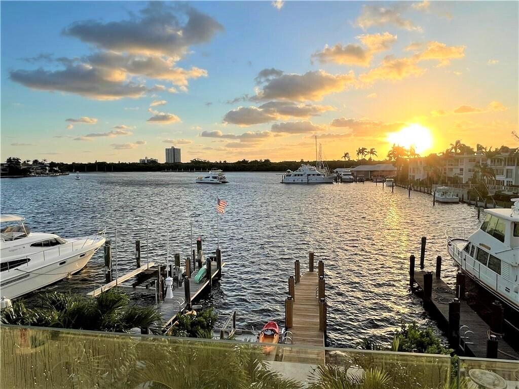 1190 Seminole Dr, Fort Lauderdale, FL 33304 Townhome Rentals in Fort Lauderdale FL