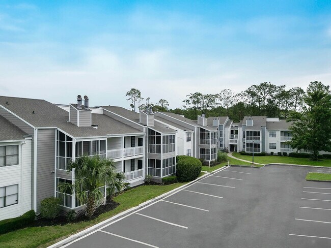 Building Photo - Island Pointe