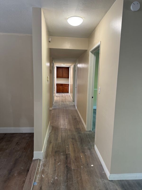 Building Photo - 647 Gartel Dr