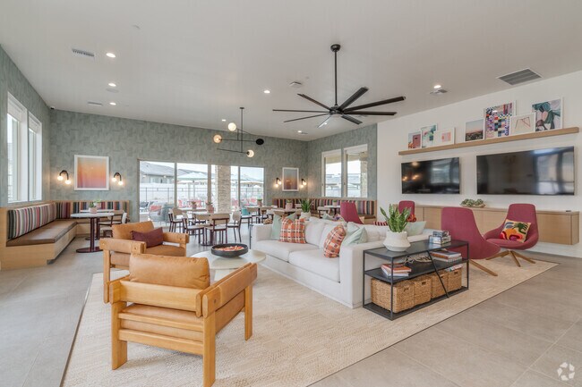 Interior Photo - Village at Sonoran Vista