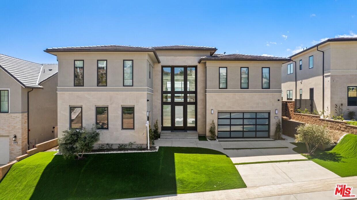 Primary Photo - 20416 Willoughby Ln