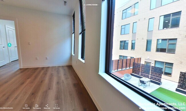 Foto del edificio - 89 Brighton Ave