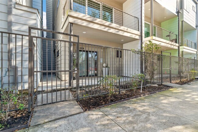 Foto del edificio - 2809 St Emanuel St