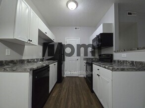 Interior Photo - Jefferson Pointe