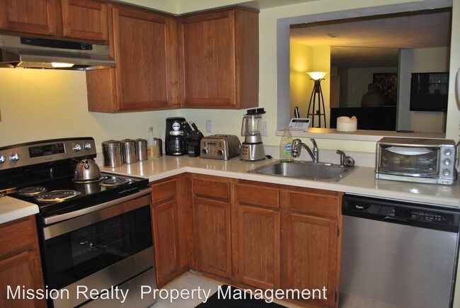 Building Photo - 2 br, 2.5 bath House - 7734 Pomeroy Court