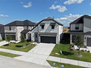 Building Photo - 120 Millwood Rd