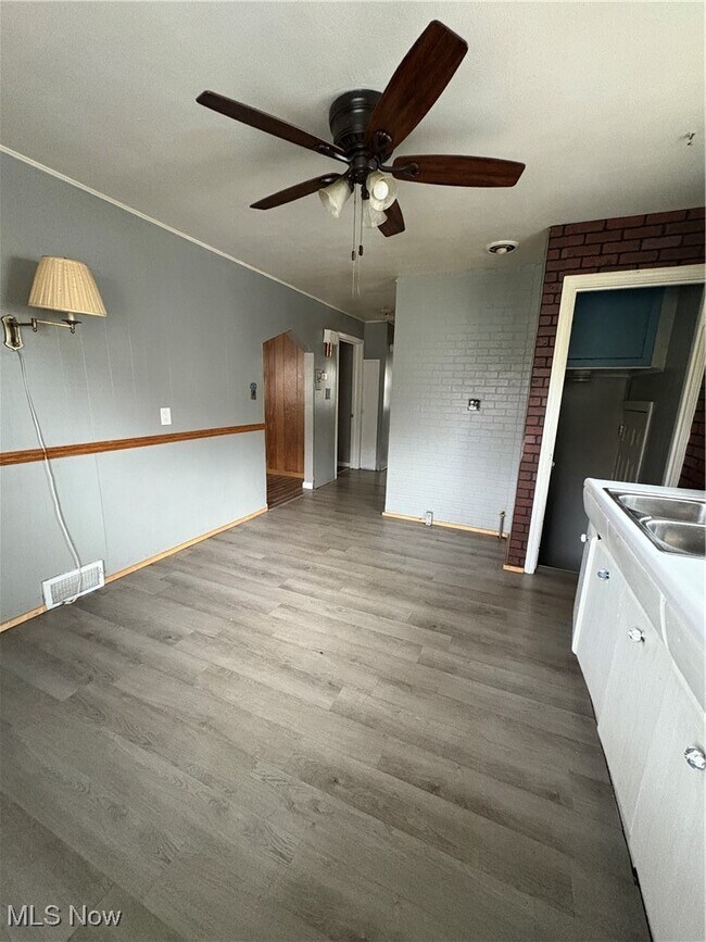 Foto del edificio - 830 Cambridge Ave