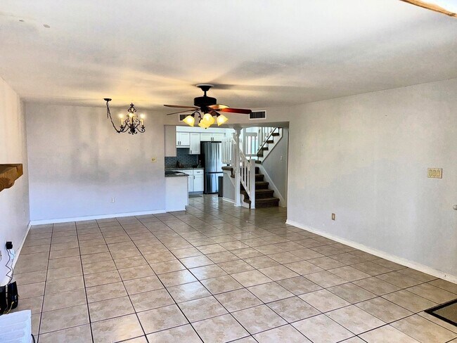 Foto del edificio - Available Now!