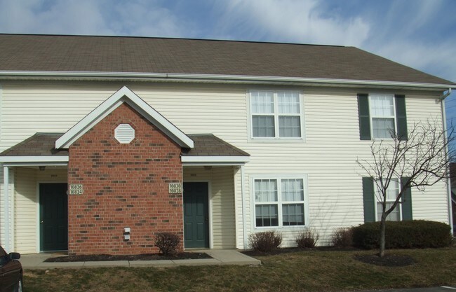Primary Photo - 10818-10828 Southwind Dr