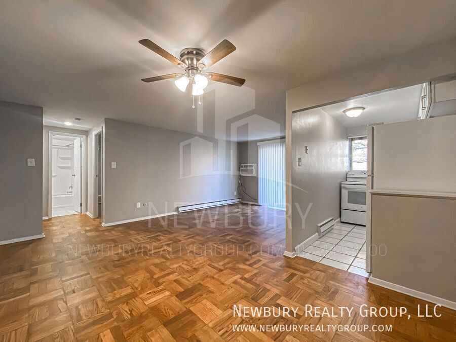 Primary Photo - Newly Renovated 1-Bedroom Apartment in Wes...