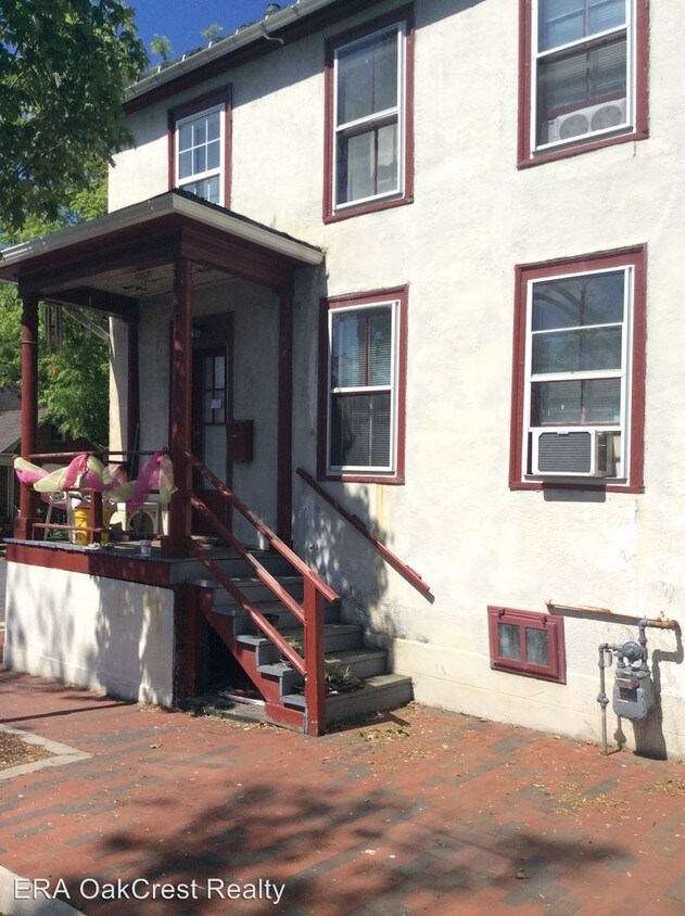 Primary Photo - 619 S Cameron St