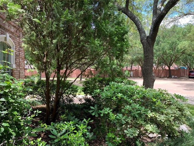 Foto del edificio - 4711 Round Rock Ct