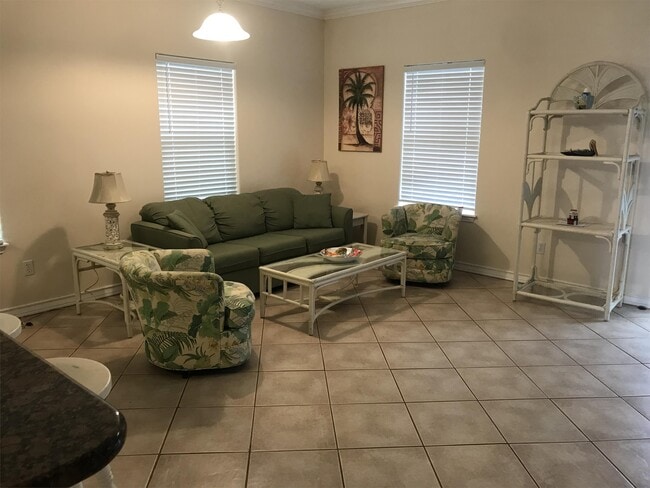 Building Photo - 15006 Aruba Dr