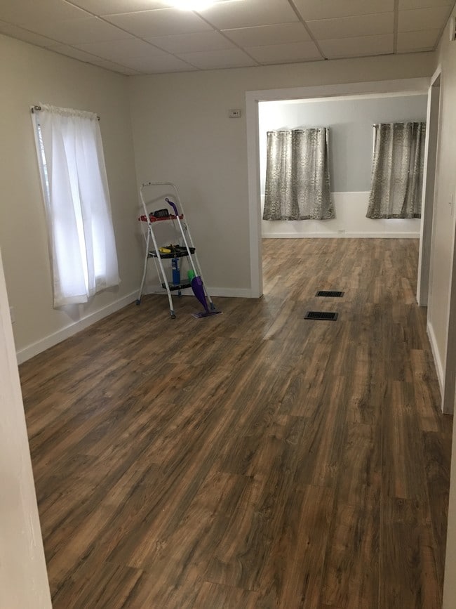 Dining room - 25 Mather St
