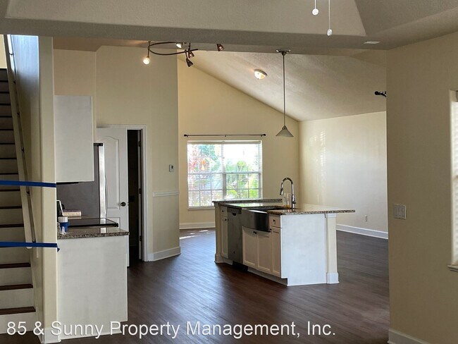 Foto del edificio - 5 br, 2 bath House - 5361 Somerville Dr