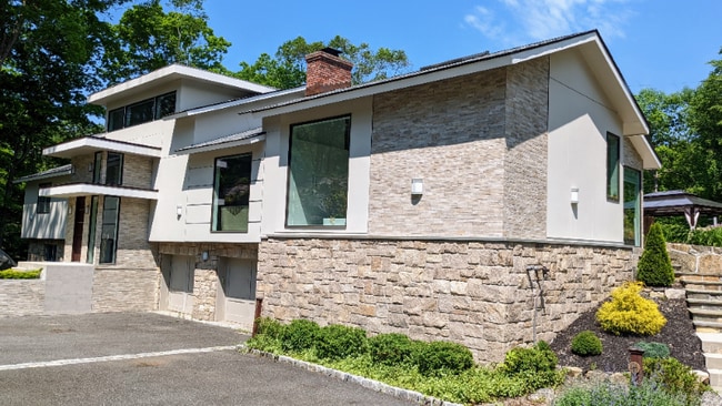 Building Photo - 39 Nutmeg Dr