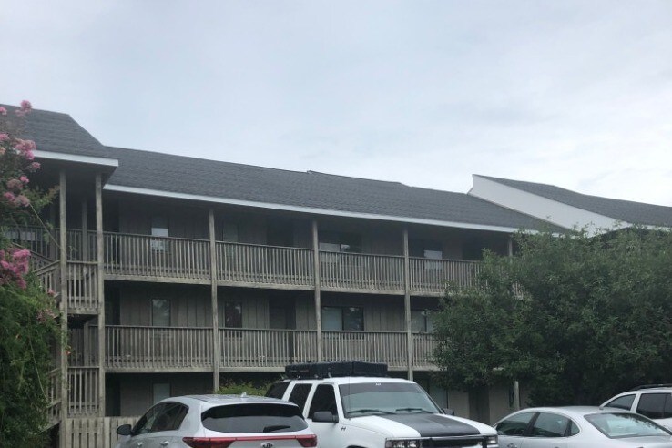 Primary Photo - 1510 Greens Blvd