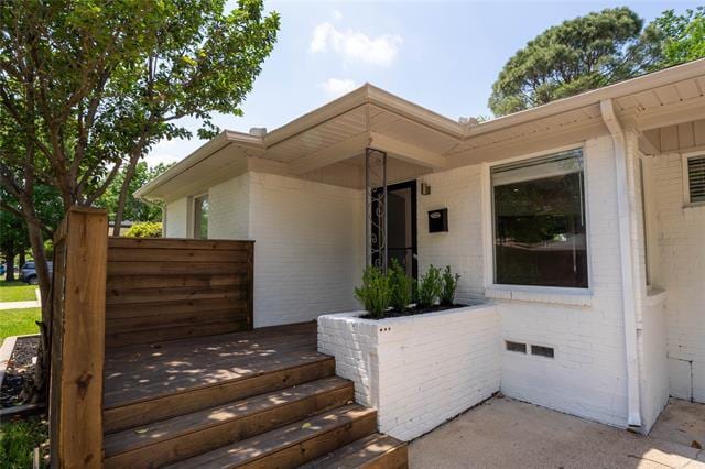 Building Photo - 10231 Pinecrest Dr