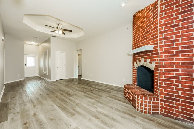Building Photo - 5117 Foard St