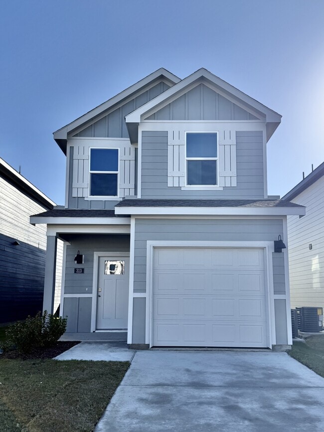 Building Photo - 313 Tall Cedar Wy