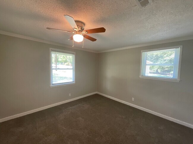 Building Photo - 1030 Winchester Cir