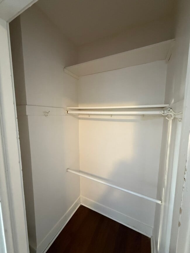 Building Photo - 1624 Washington St