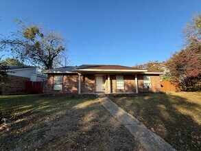 Building Photo - 5005 Galaxie Rd