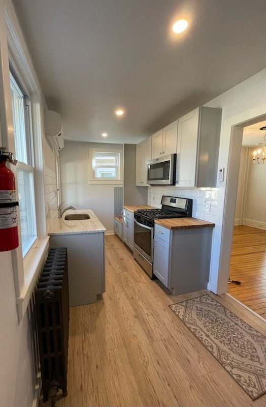 kitchen - 348 N Pennsylvania Ave