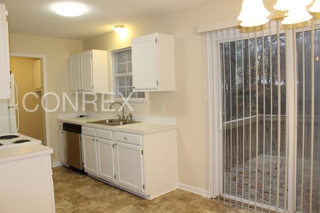 Building Photo - 14 Garrington Ct