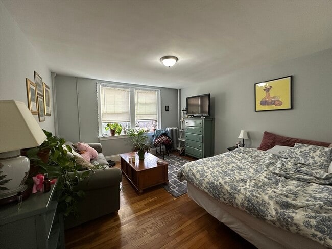 Building Photo - 8 Brooks Park