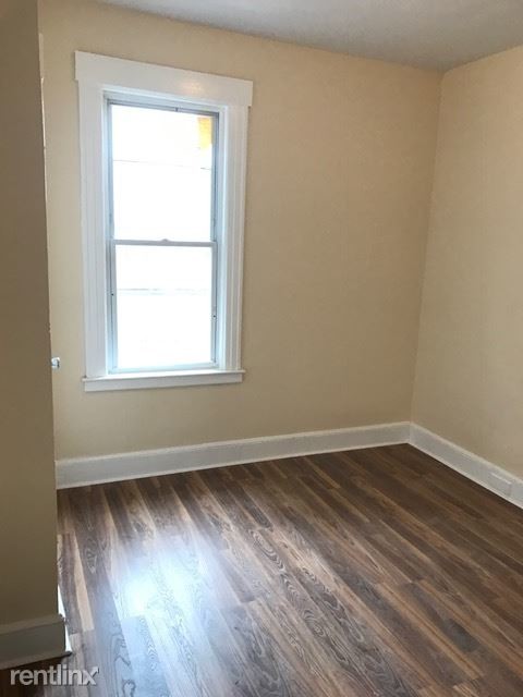 Building Photo - 2 br, 1 bath  - 365 Howard Ave Apt 1R