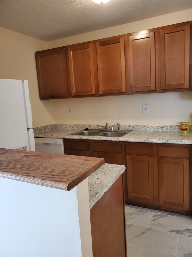 7505 Riverdale Rd Unit 2042, New Carrollton, MD 20784 Condo for Rent