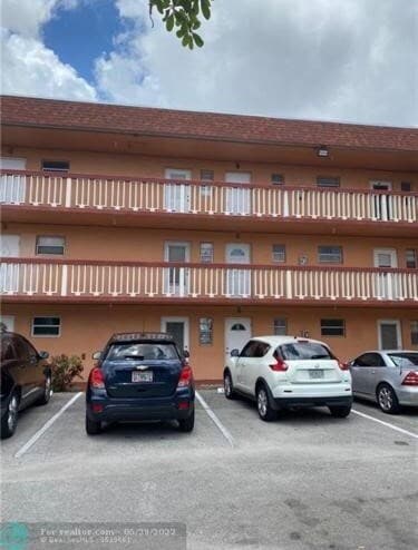 Photo - 18700 NE 3rd Ct Townhome