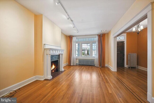 Foto del edificio - 1426 Decatur St NW