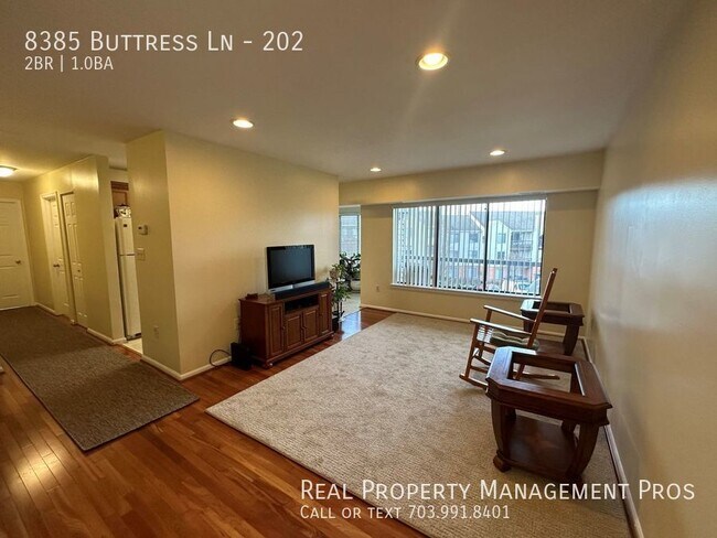 Building Photo - Qualify for a zero deposit? Minutes to VRE...