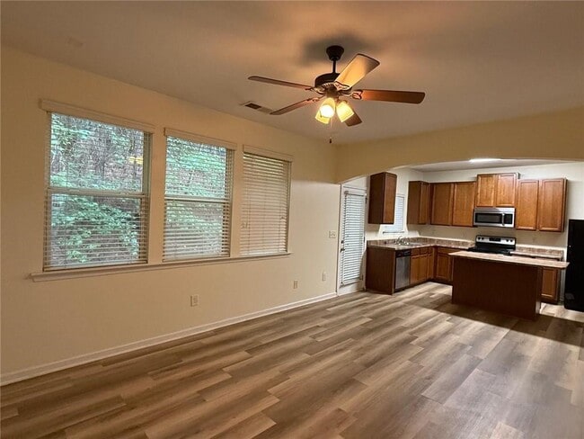 Building Photo - 493 Lobdale Falls Dr