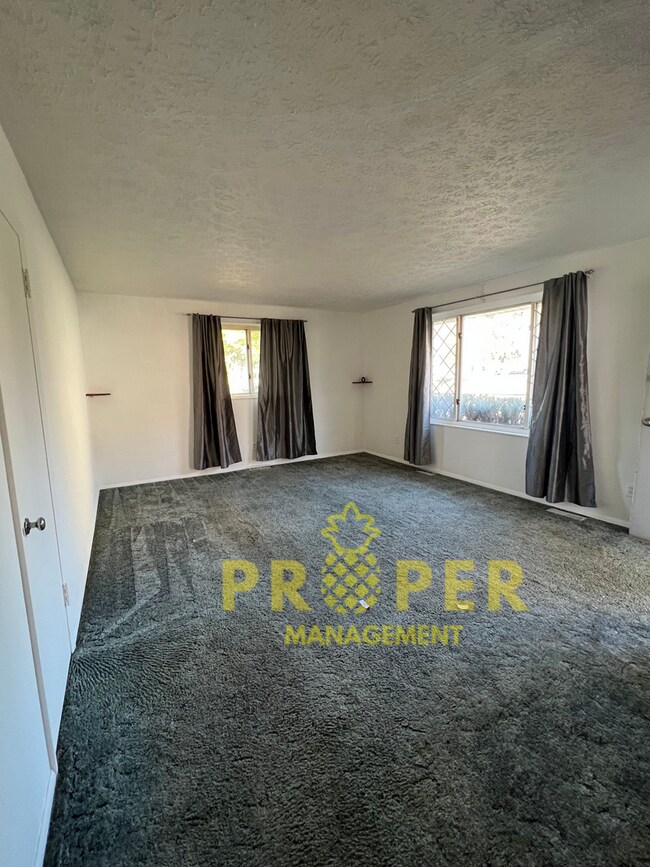 Foto del edificio - 3 bedrooms 1 bathrooms house for rent