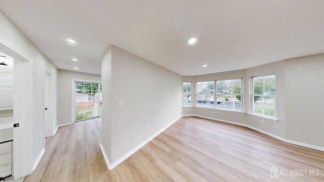 Building Photo - 2405 Timber Ridge Ct