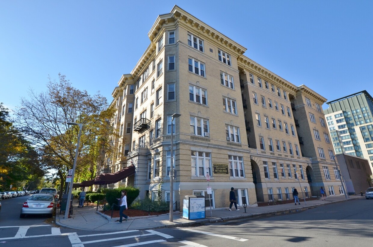 Primary Photo - Peterborough Apartments