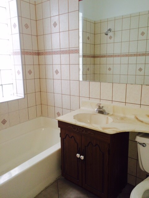 Foto del edificio - 835 E 80th St
