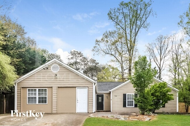 Building Photo - 709 Winding River Way
